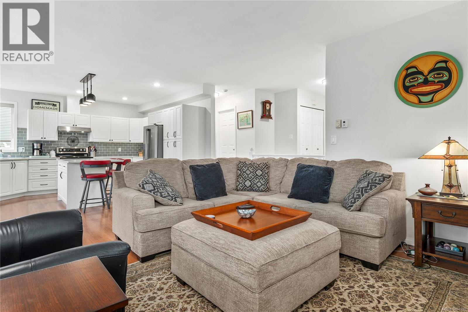 2010 College Dr, Campbell River