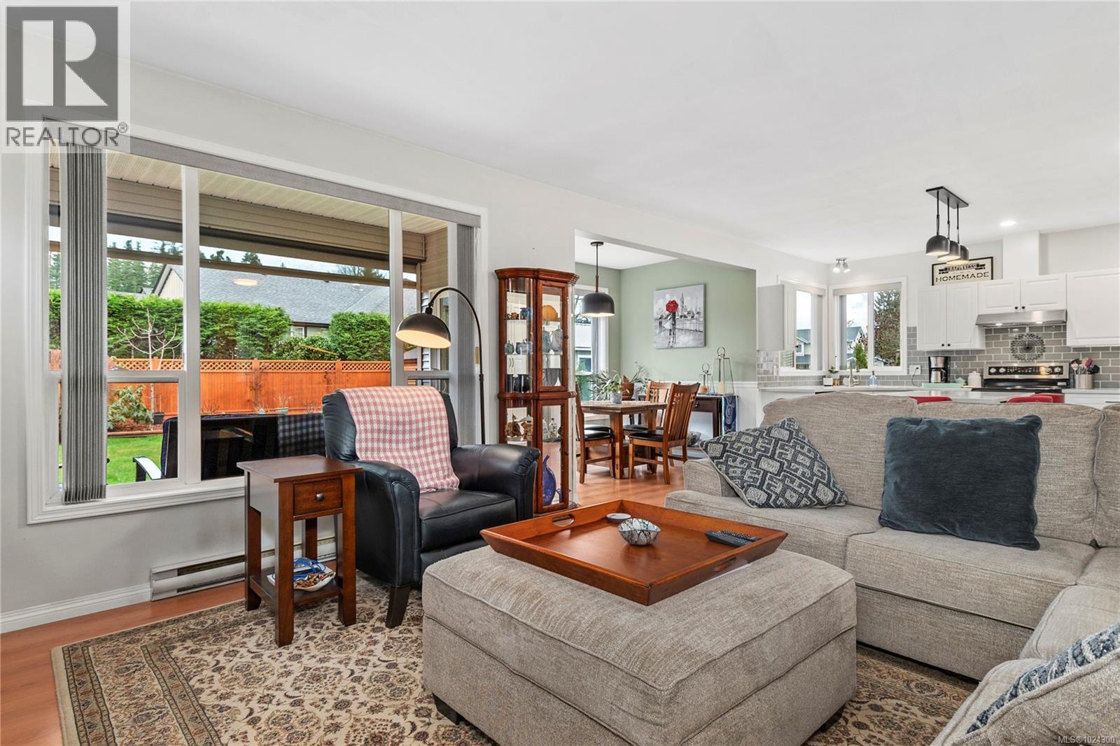 2010 College Dr, Campbell River