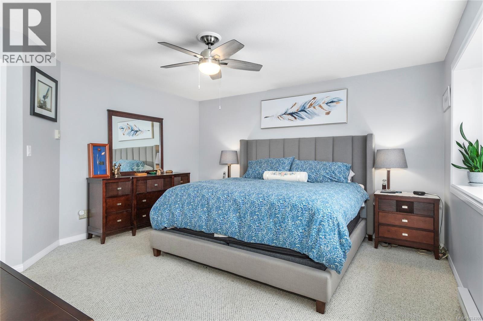 2010 College Dr, Campbell River