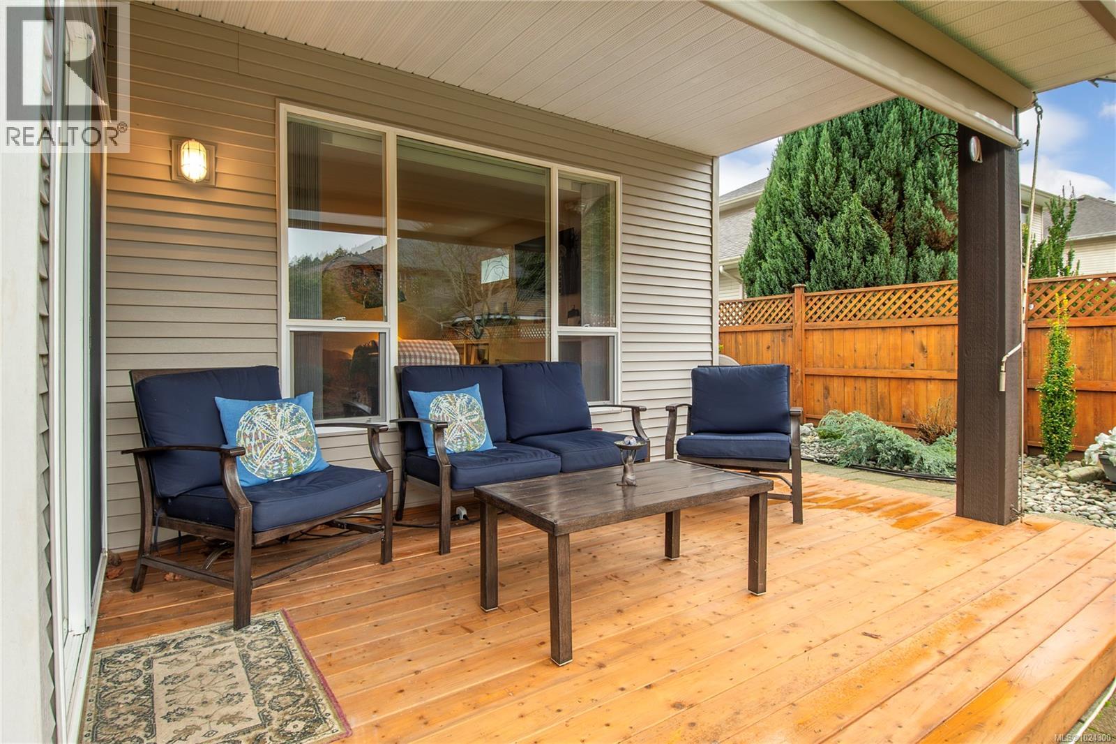 2010 College Dr, Campbell River