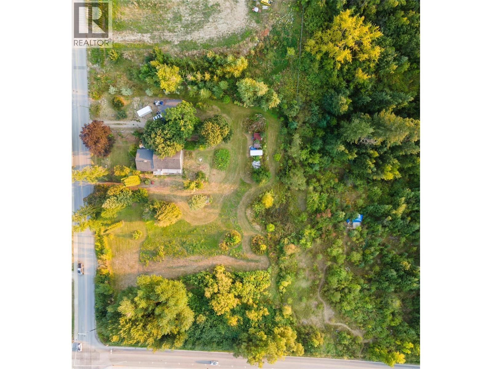 1121 Shuswap Street SW, Salmon Arm