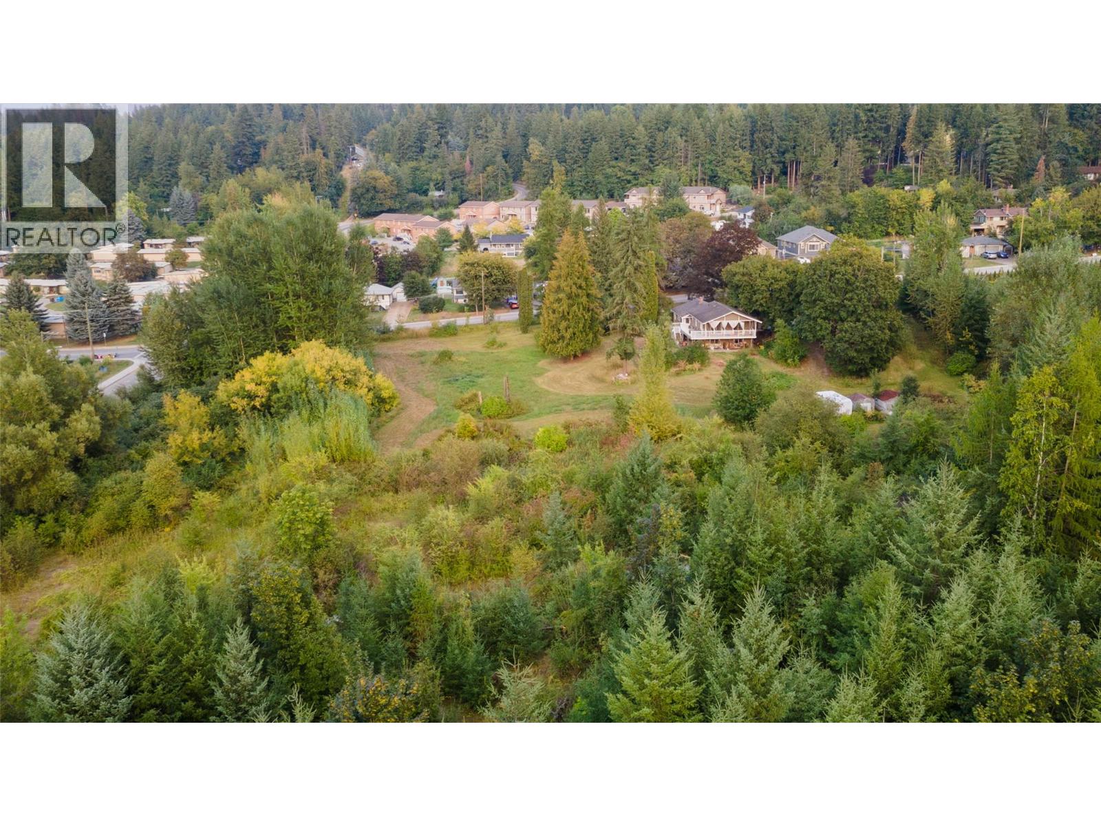 1121 Shuswap Street SW - 22
