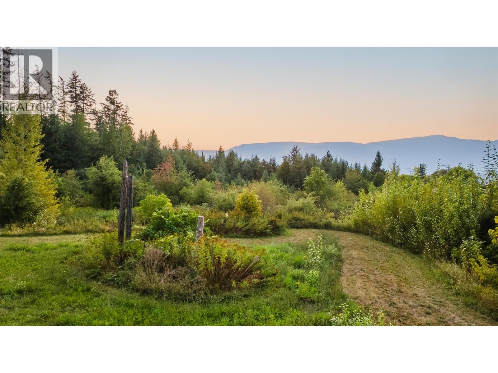 1121 Shuswap Street SW, Salmon Arm