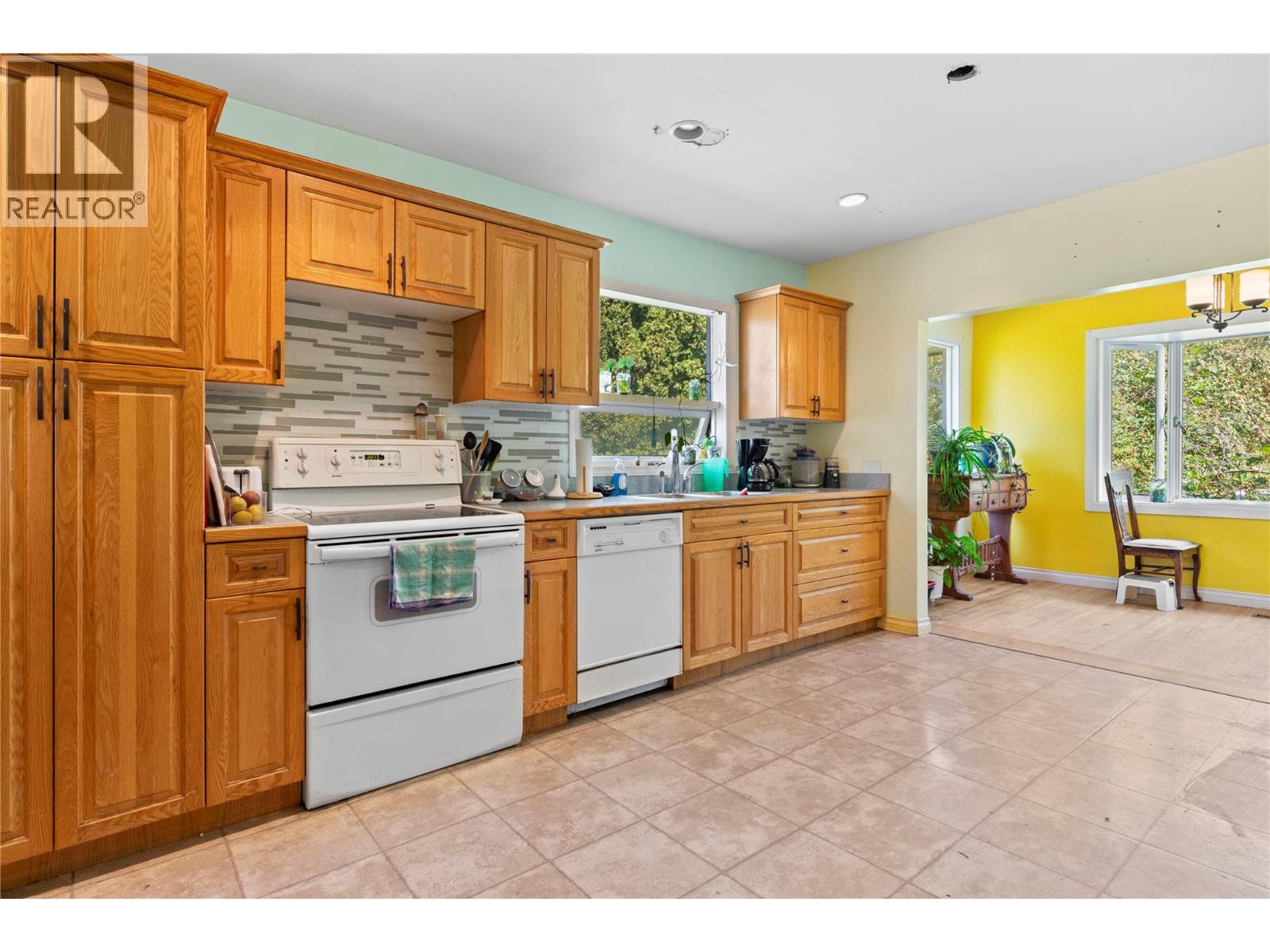 1121 Shuswap Street SW, Salmon Arm