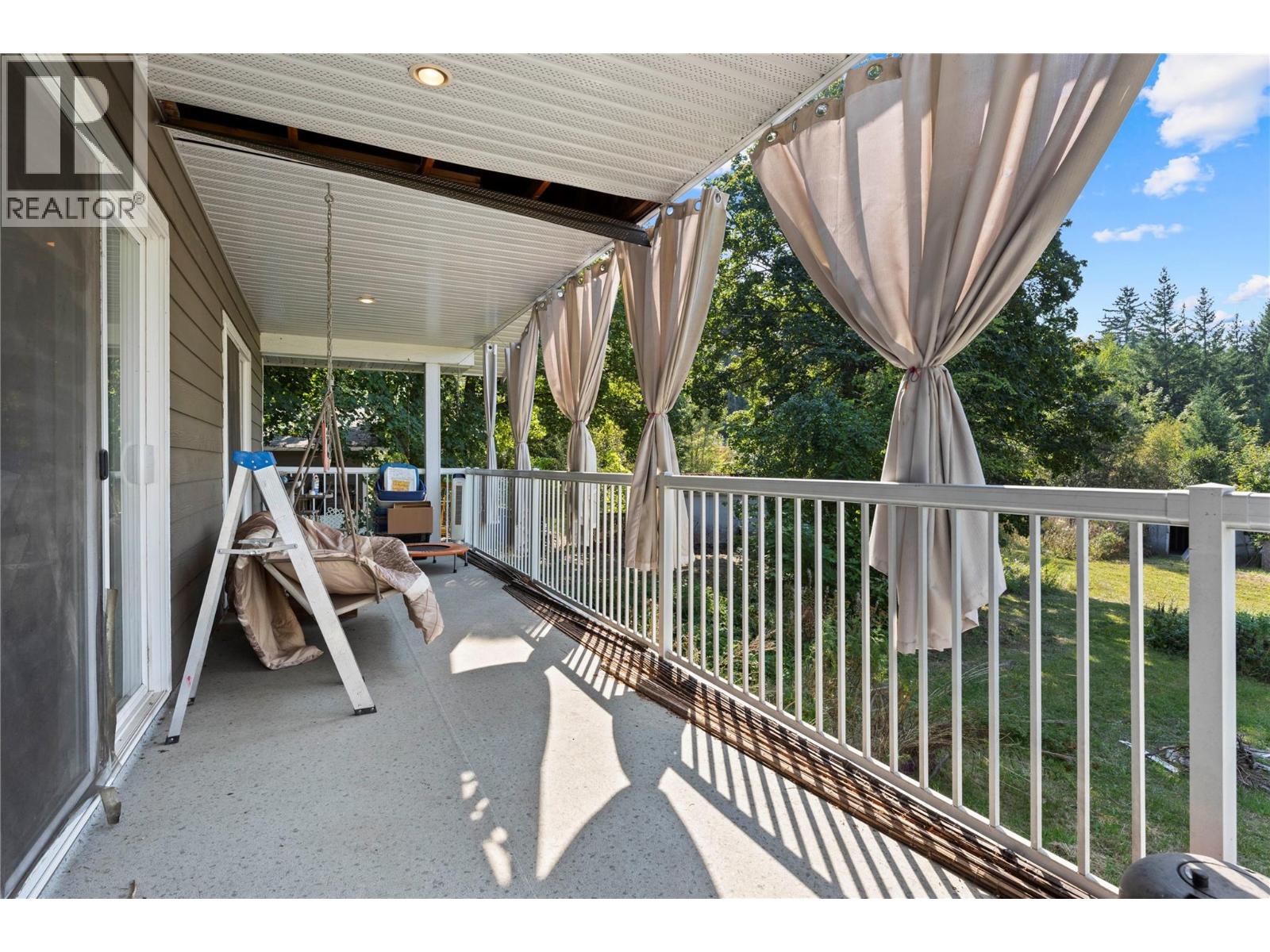 1121 Shuswap Street SW, Salmon Arm