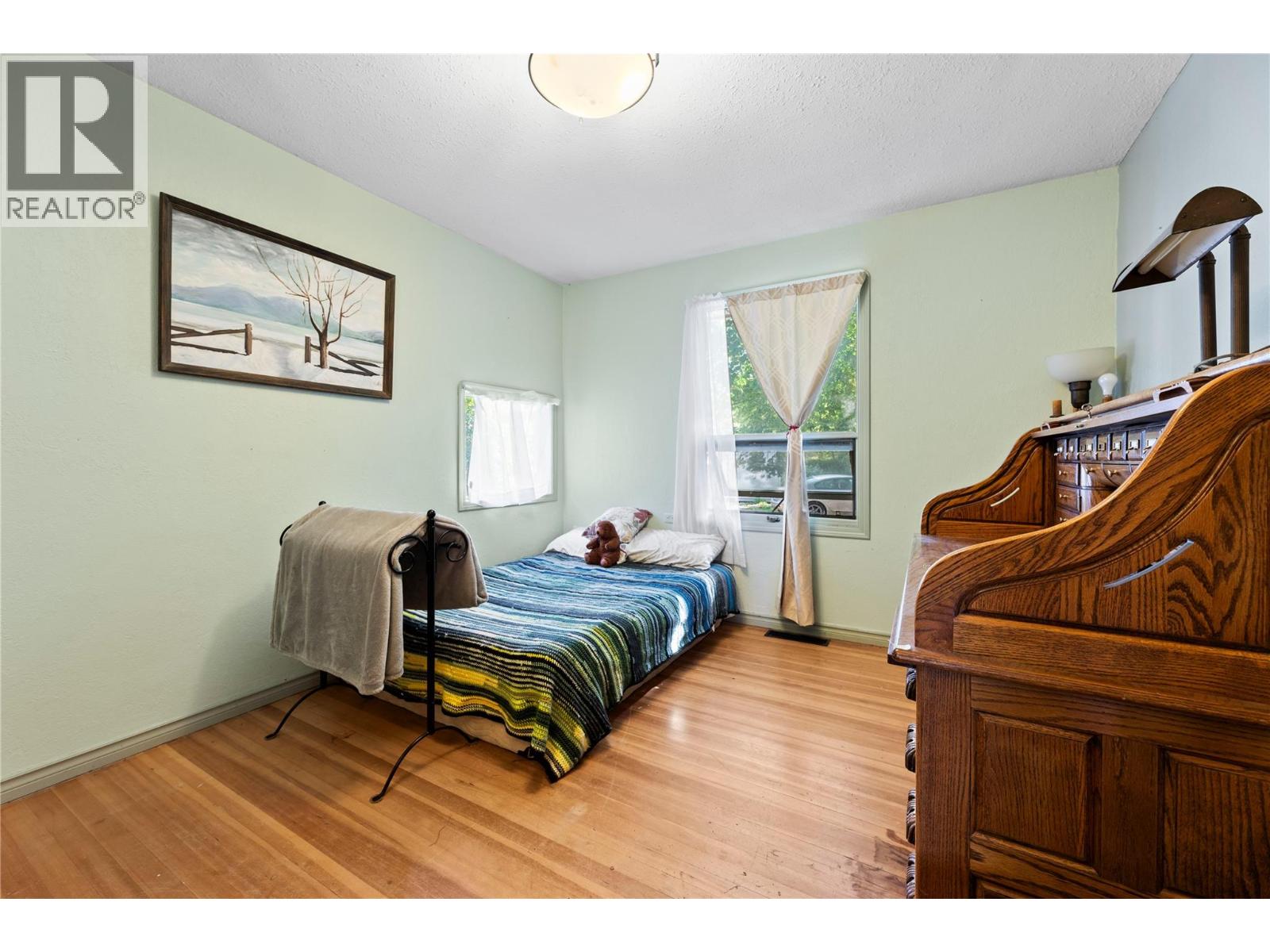 1121 Shuswap Street SW, Salmon Arm