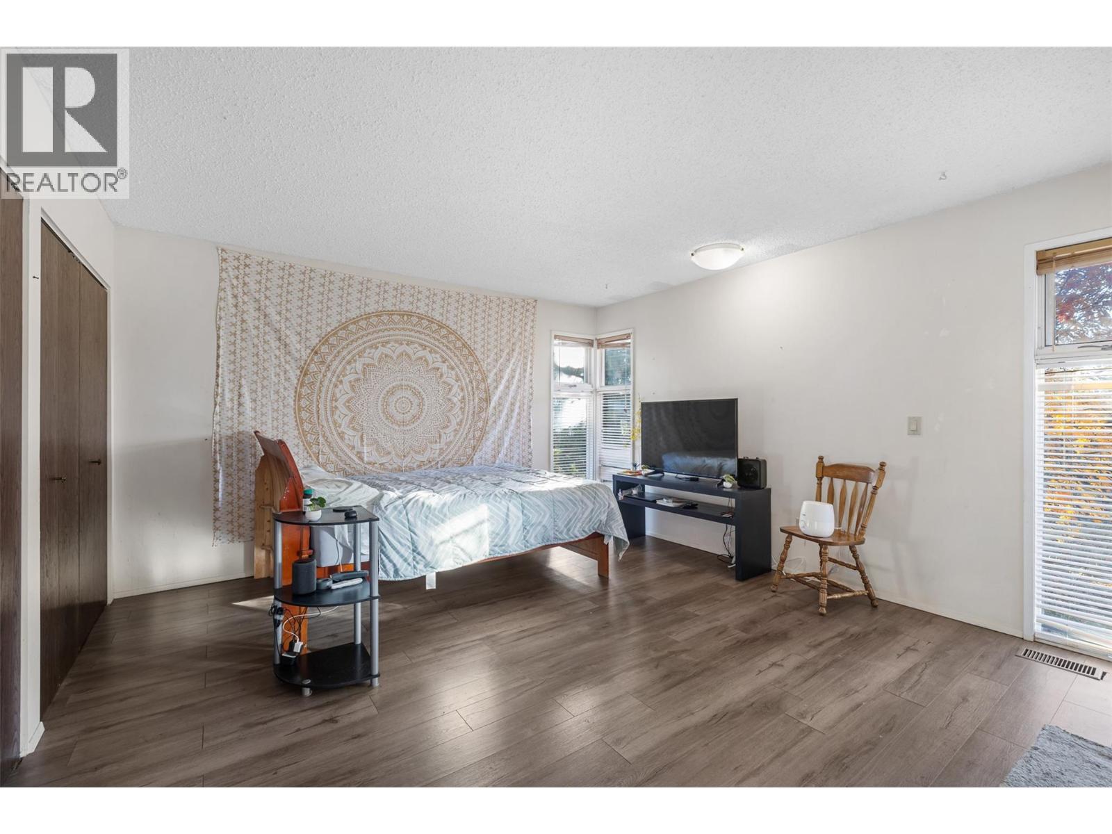 2650 Thacker Drive, West Kelowna