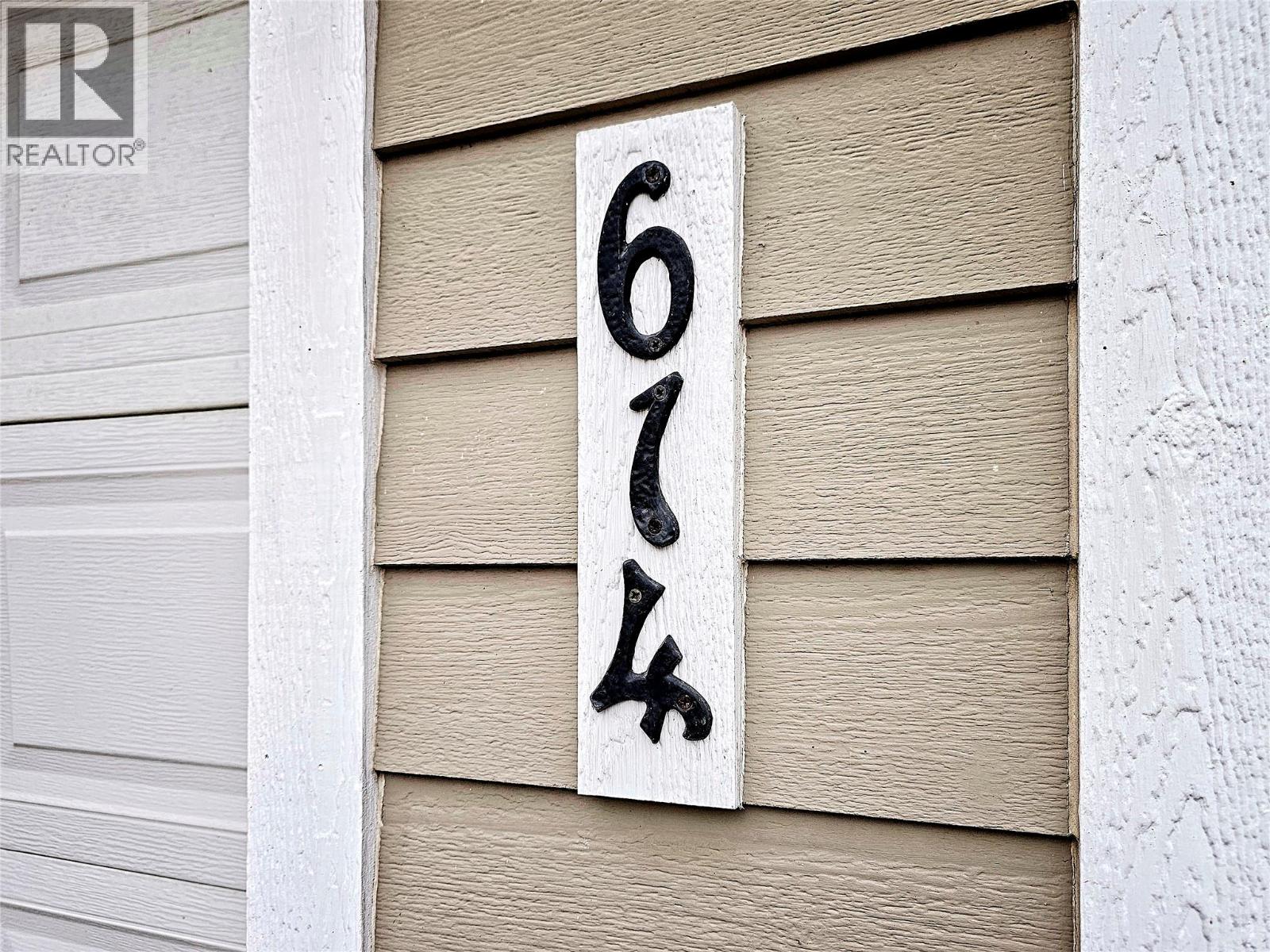 614 10th Avenue, Castlegar