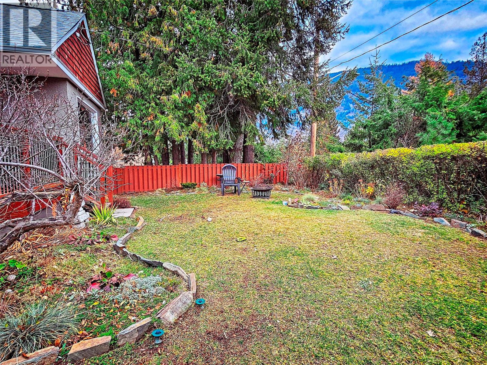 614 10th Avenue, Castlegar