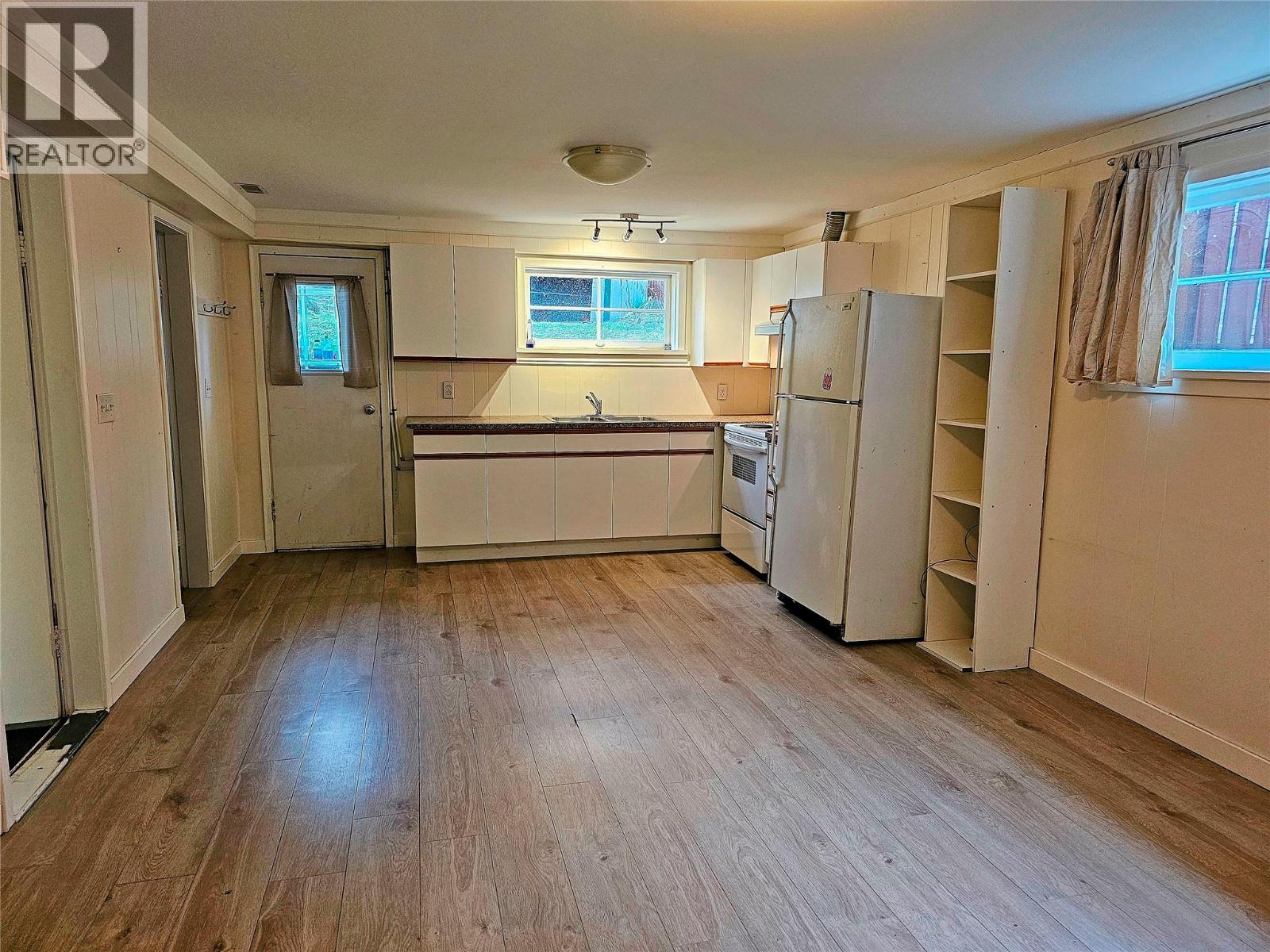 614 10th Avenue, Castlegar