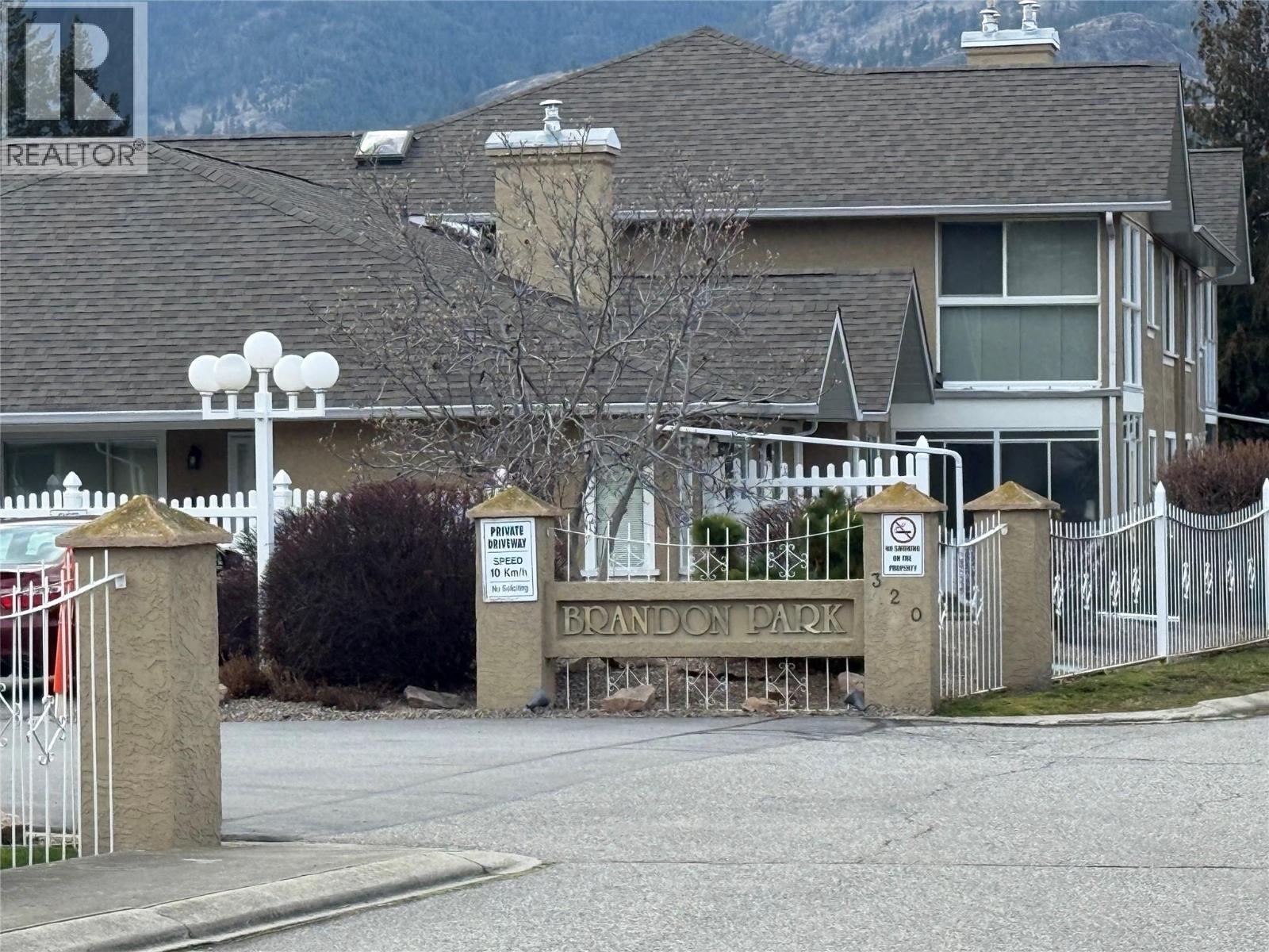#213-320 Brandon Avenue, Penticton