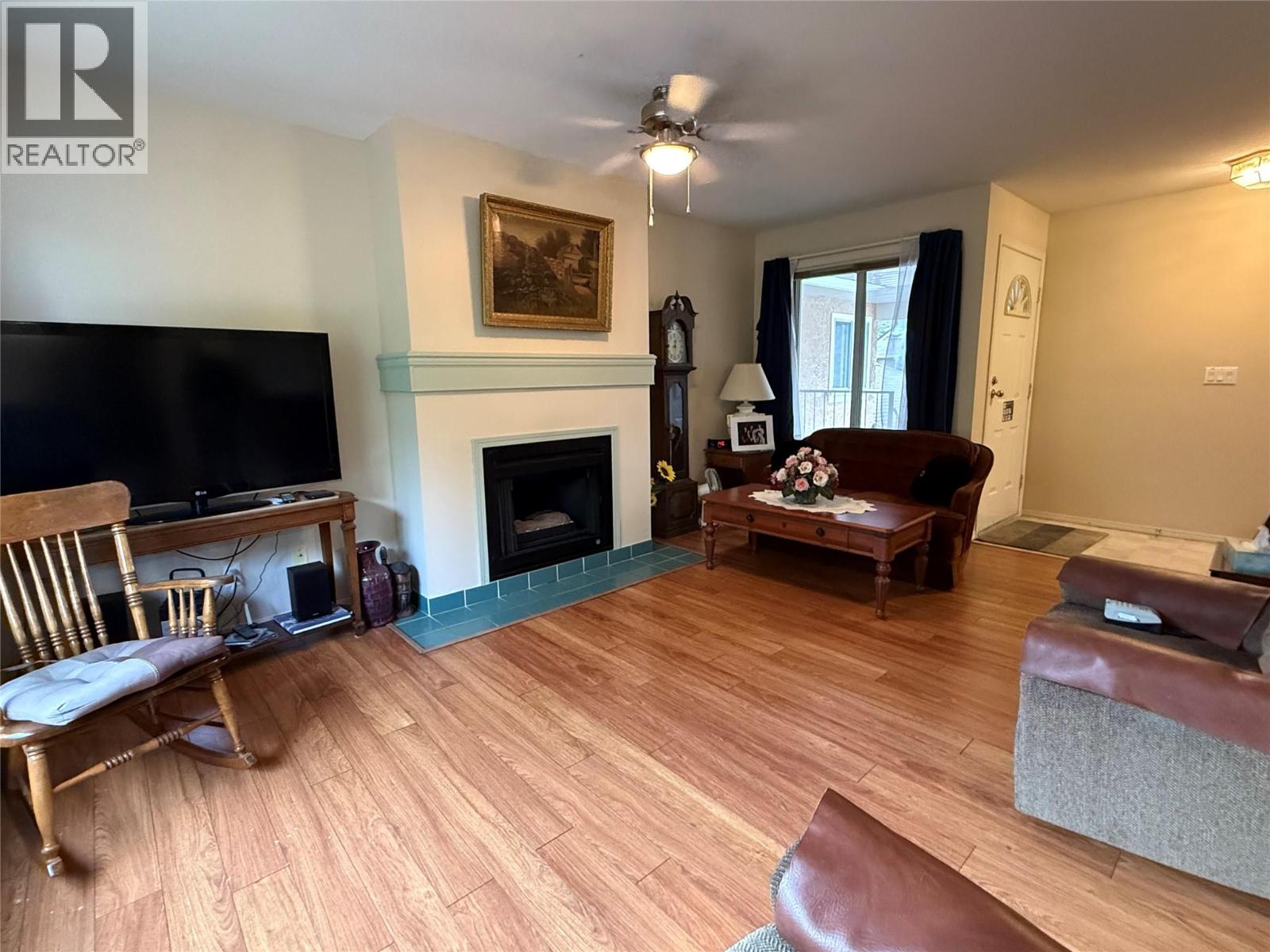 #213 320 Brandon Avenue - 2