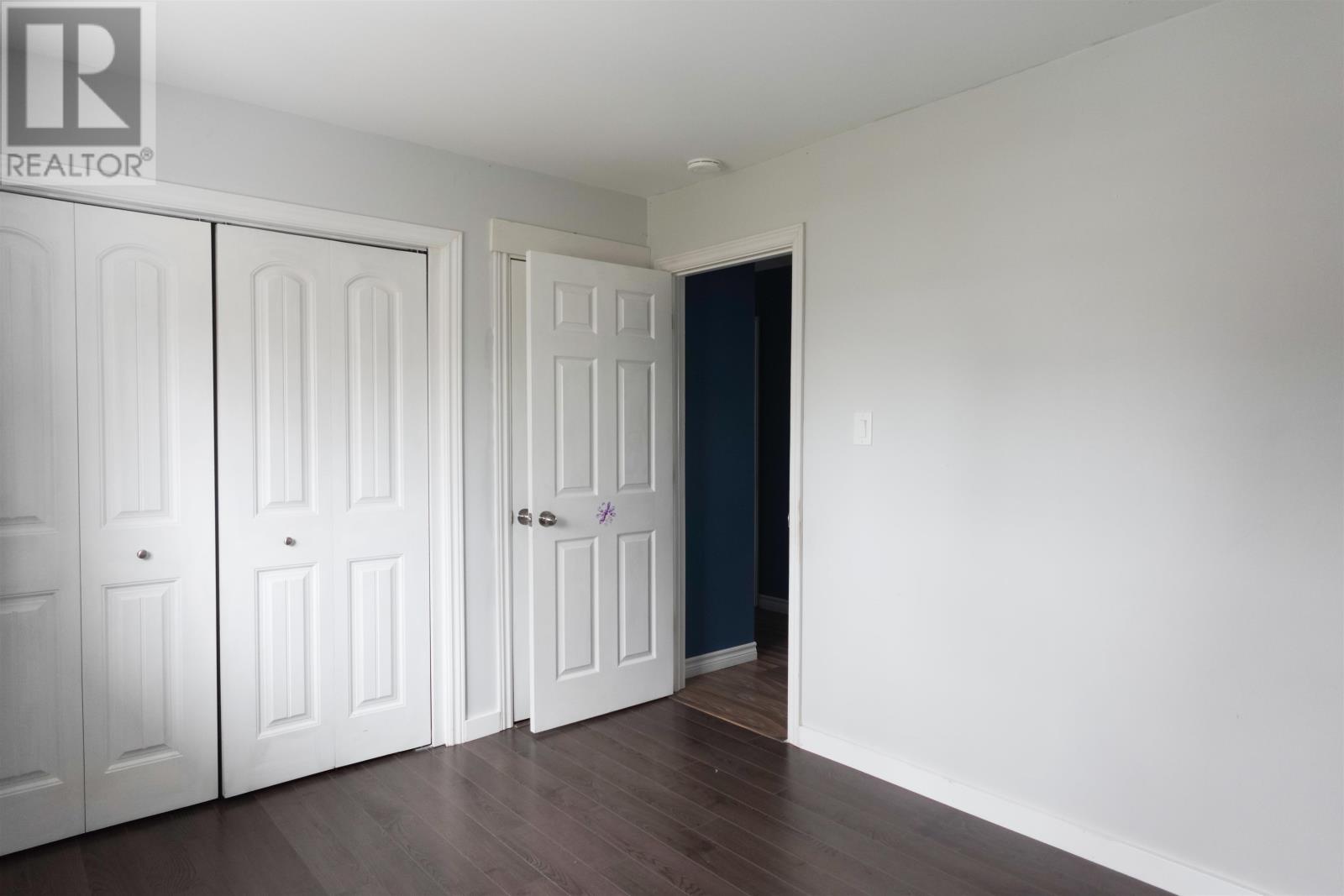105 Glenafton Drive — photo 12