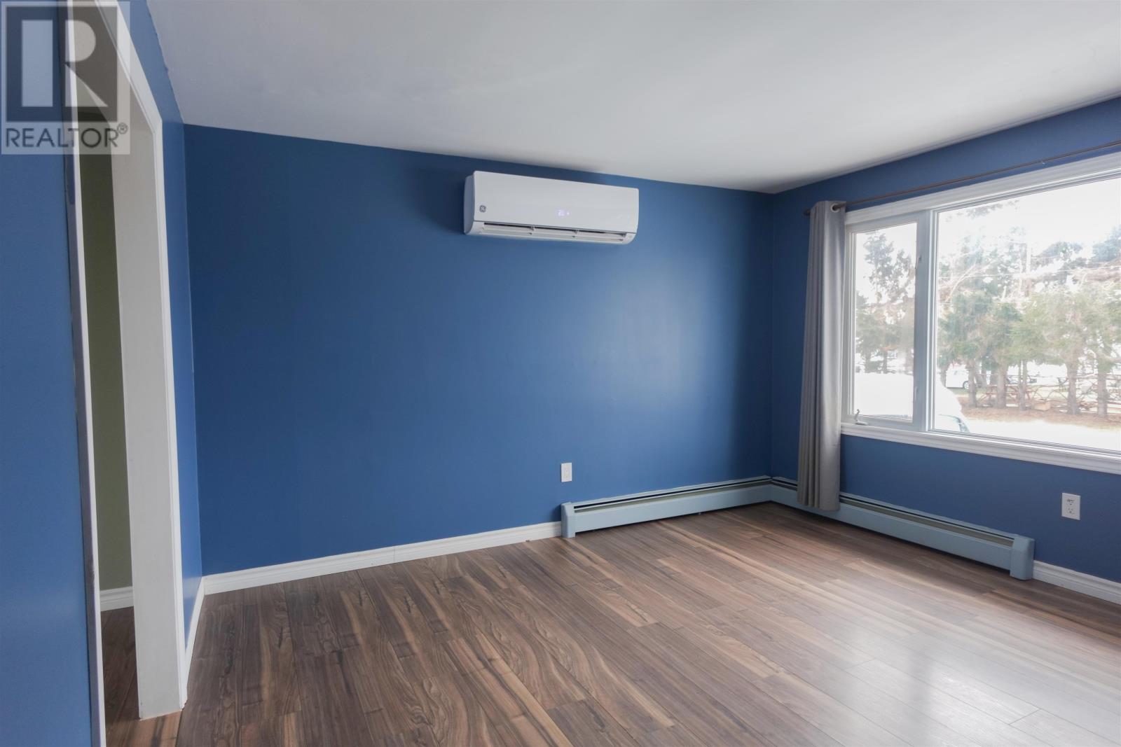 105 Glenafton Drive — photo 8