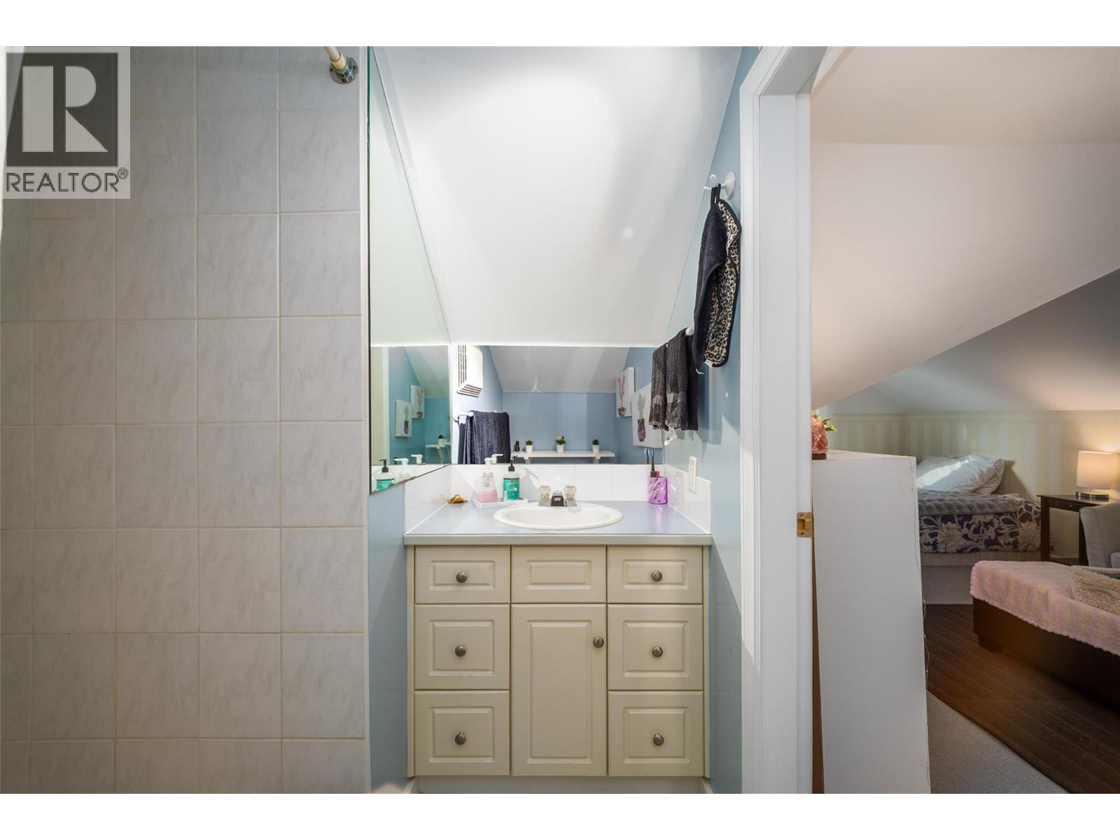  1150 Kelview Street, Kelowna