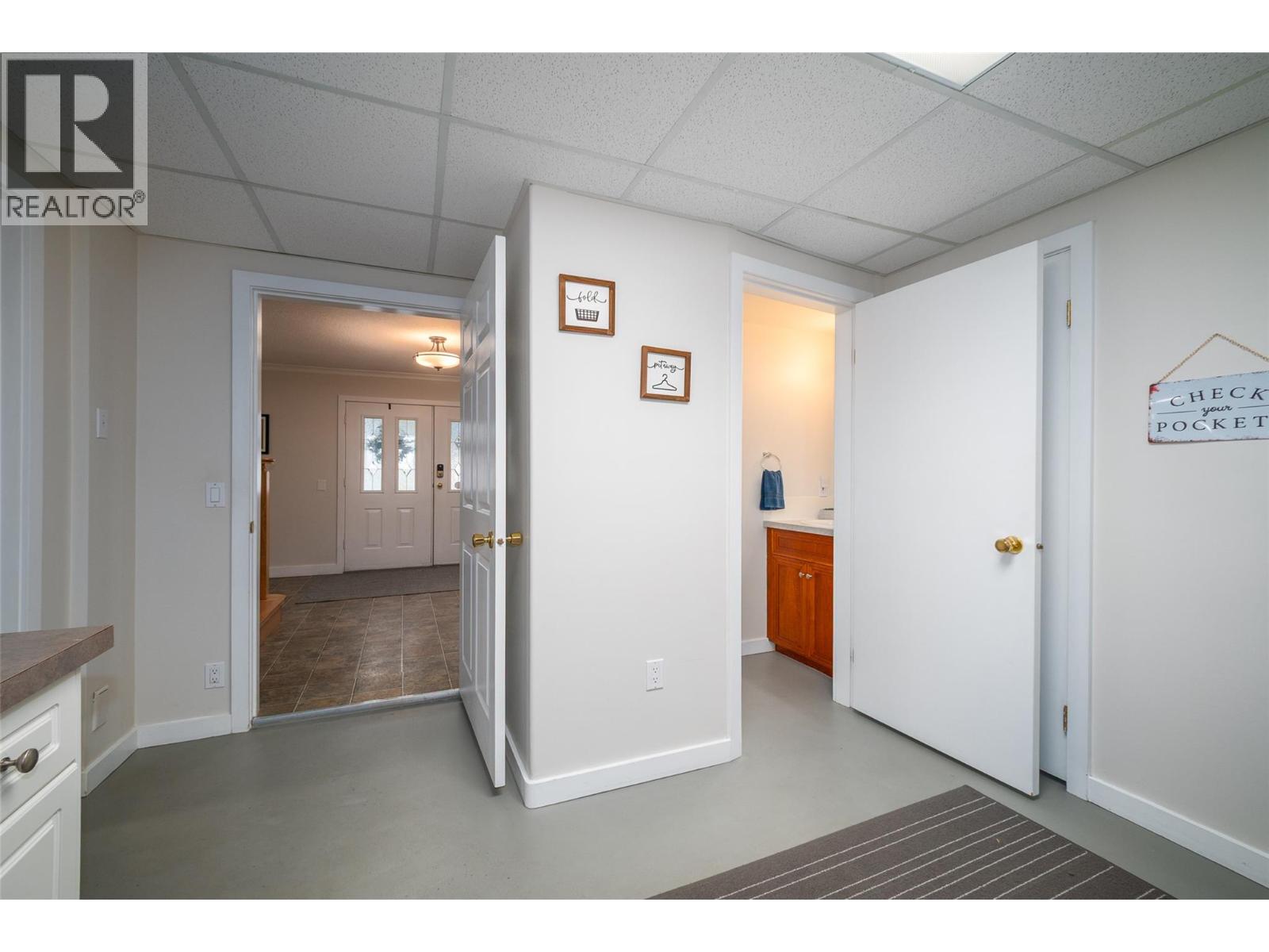  1150 Kelview Street, Kelowna