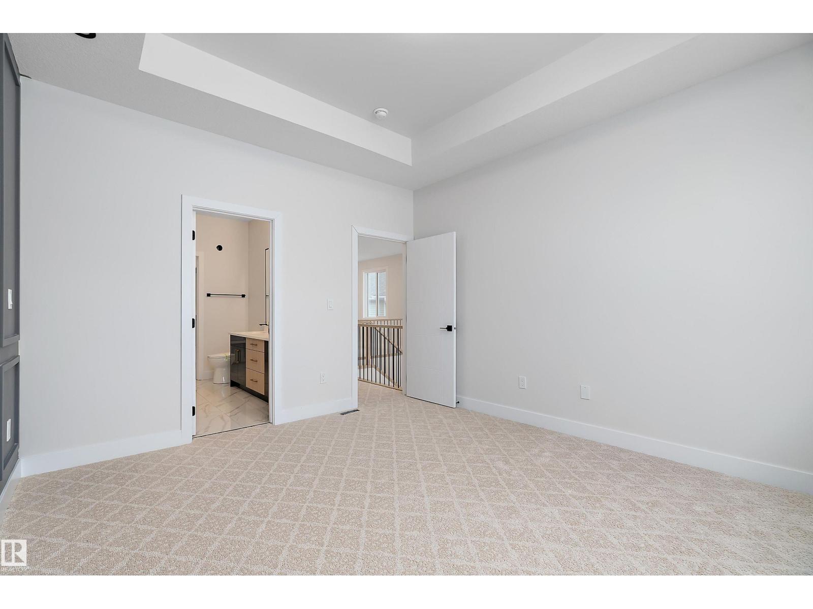 38 ASTORIA PL, Devon