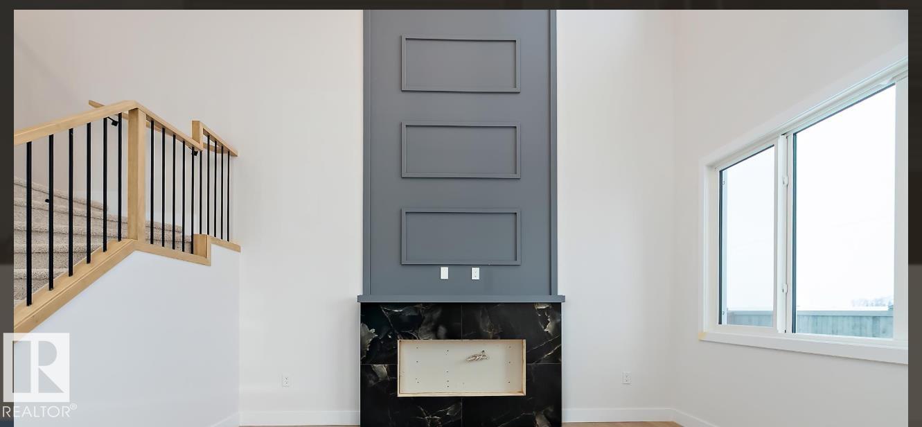 38 ASTORIA PL, Devon