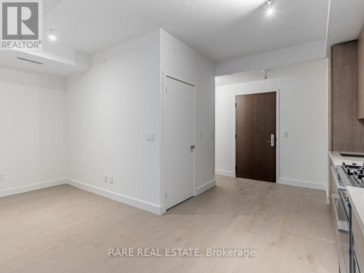 505 - 160 KINGSWAY CRESCENT - Photo 3 of 12, Toronto (Kingsway South), Ontario