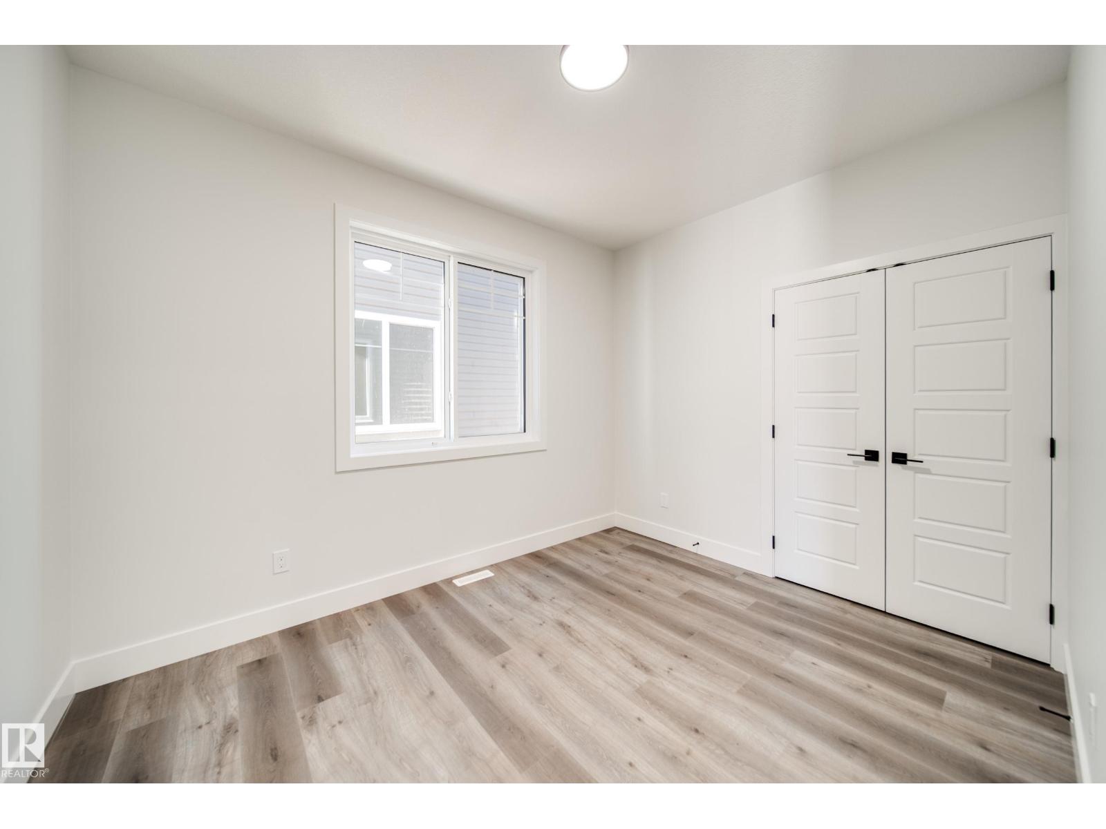 7023 177 AV NW - 17