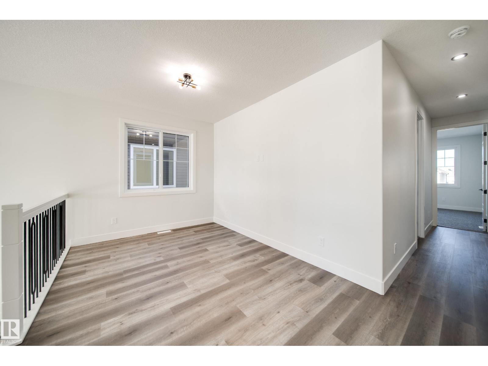 7023 177 AV NW - 19