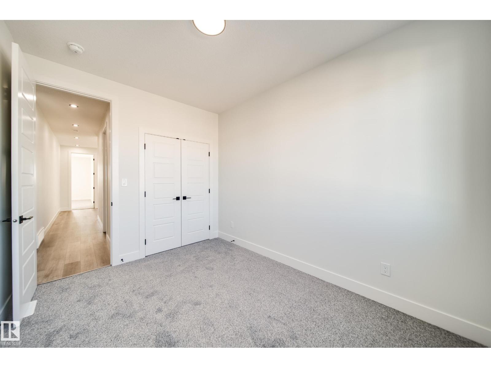 7023 177 AV NW - 30