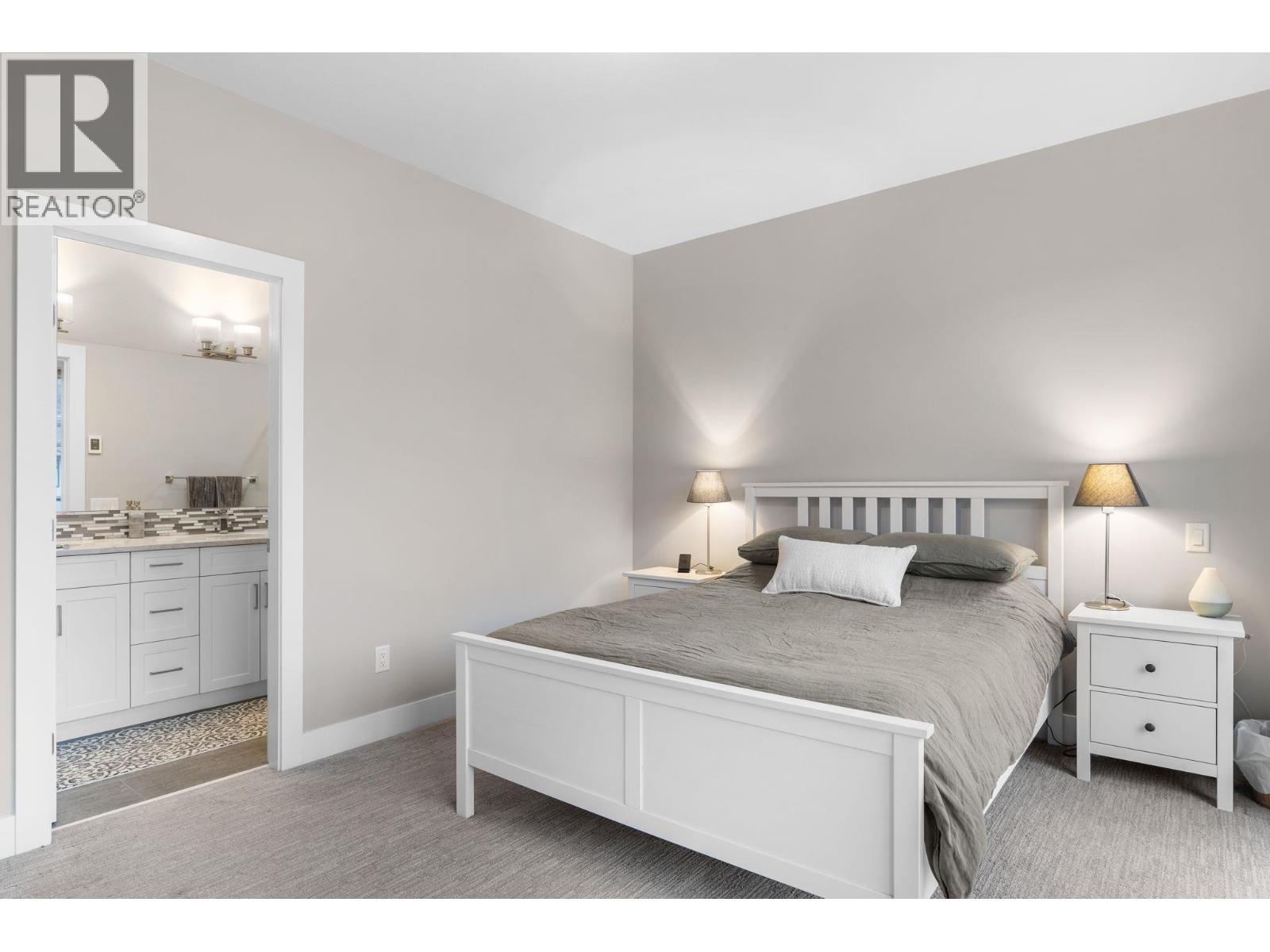 136 1102 Cameron Avenue, Kelowna