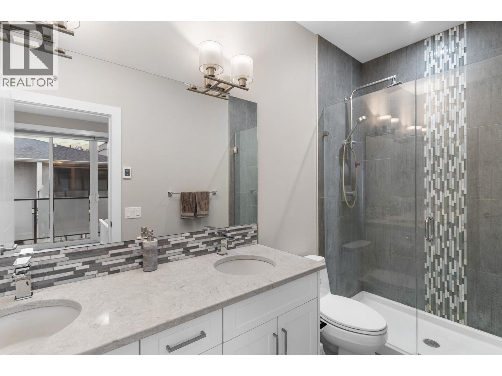 136 1102 Cameron Avenue, Kelowna