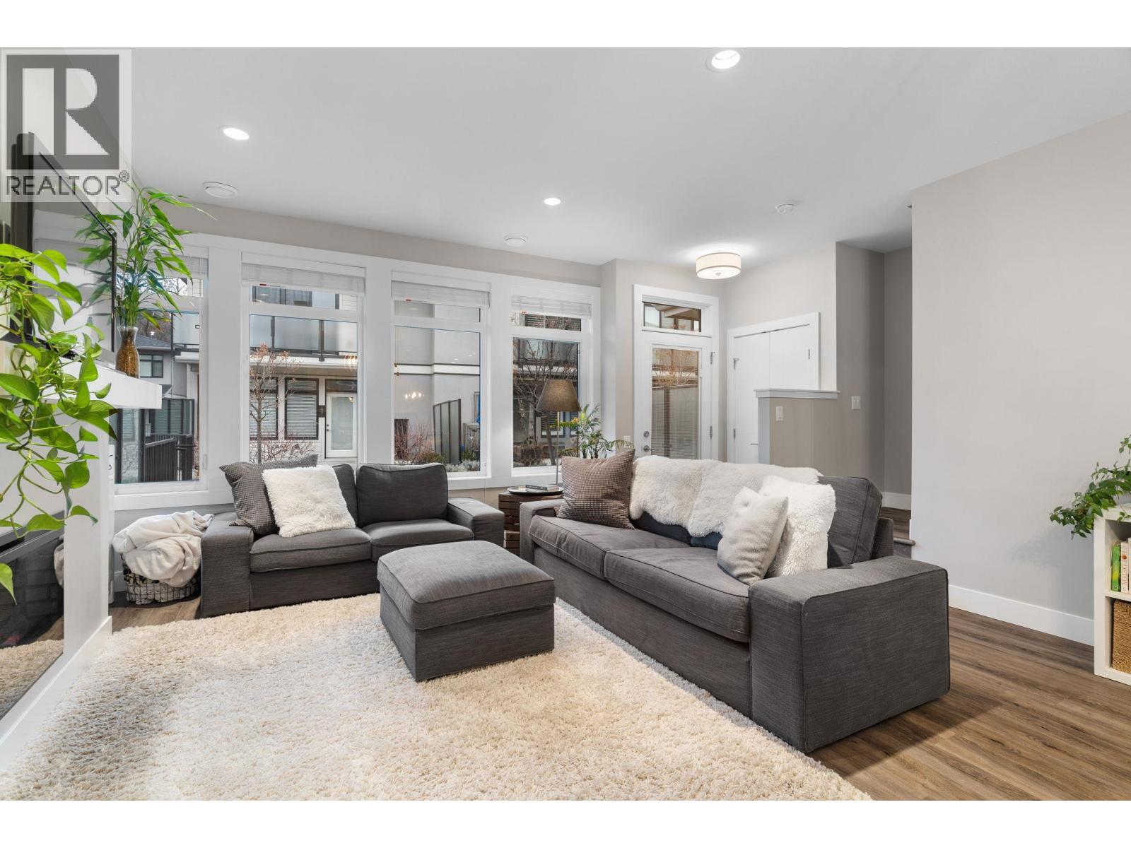 136 1102 Cameron Avenue, Kelowna