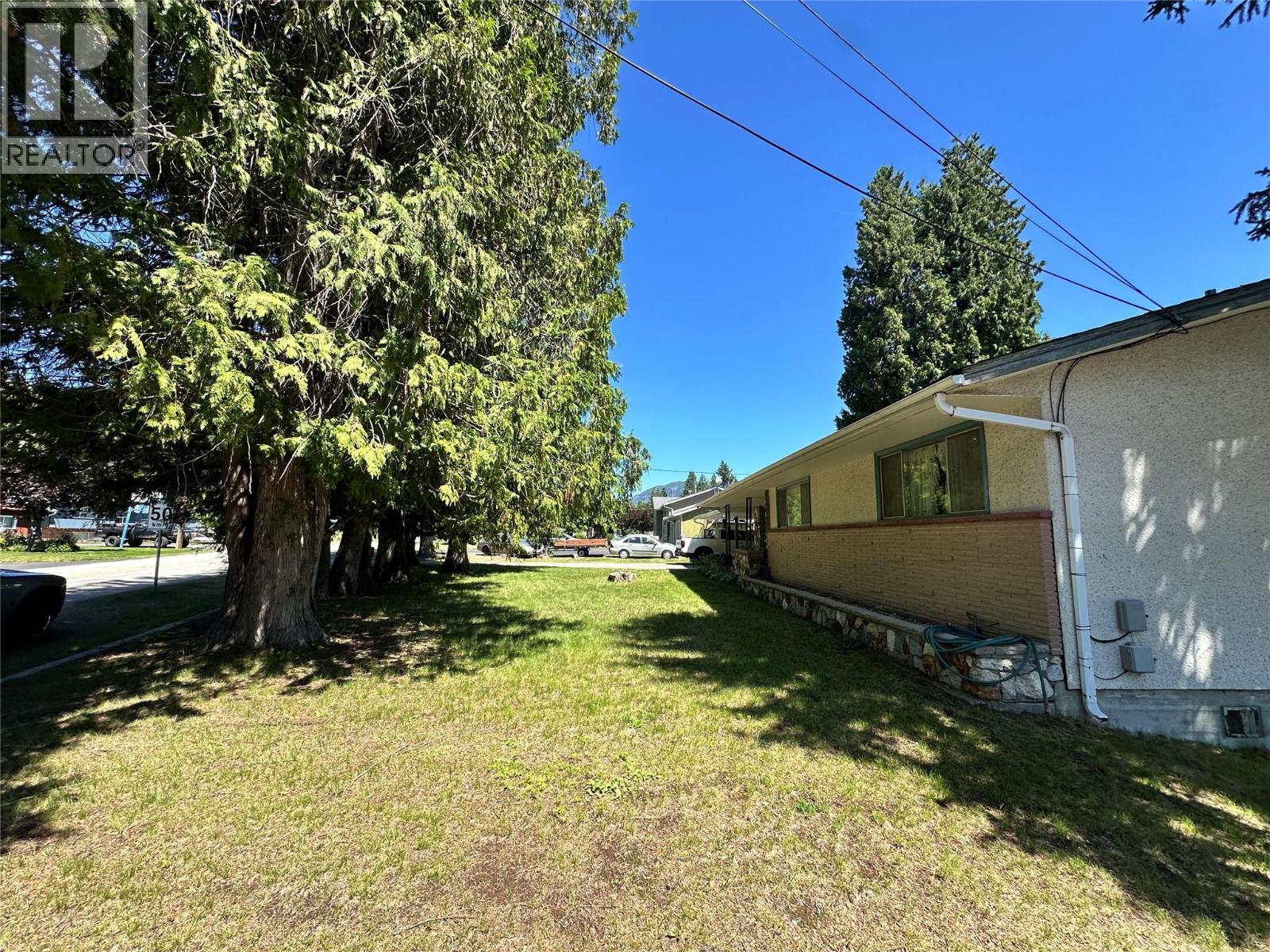 2629 9TH Avenue, Castlegar