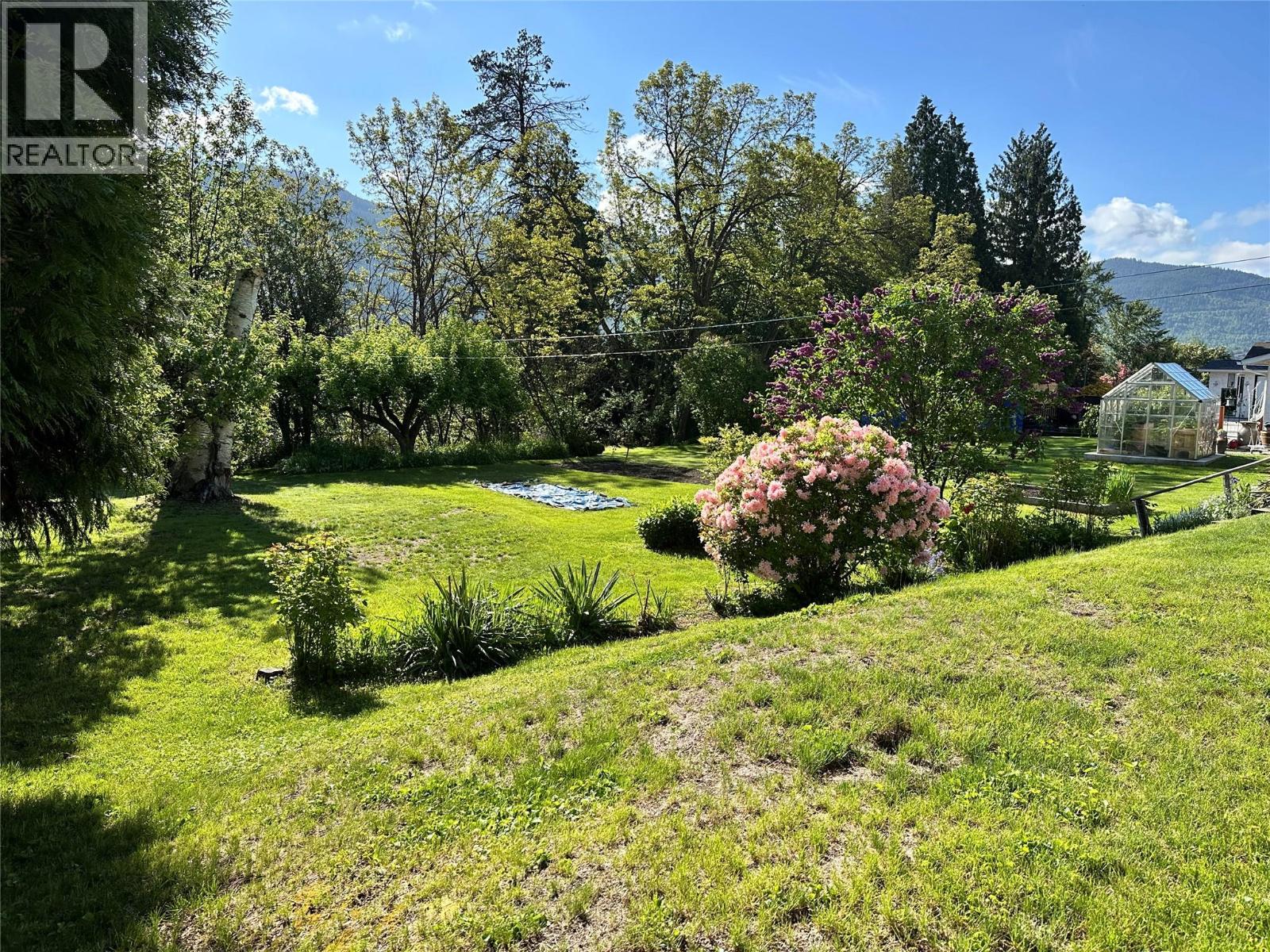 2629 9TH Avenue, Castlegar