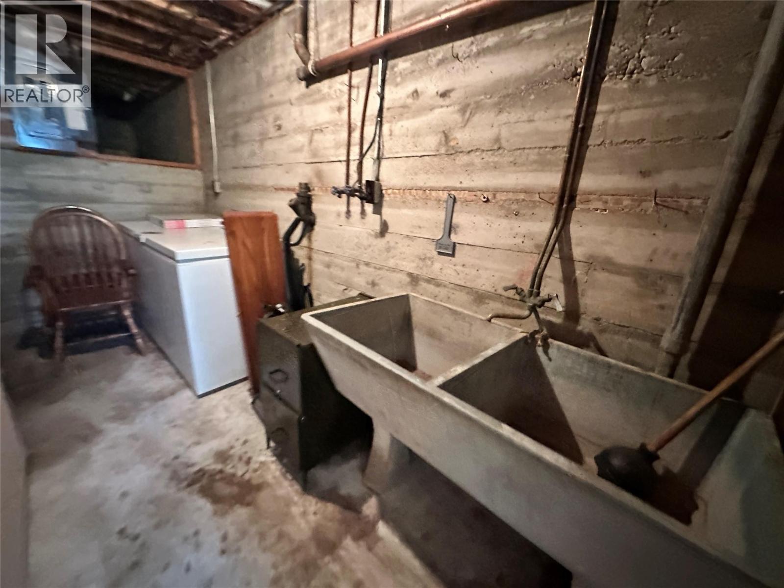 2629 9TH Avenue, Castlegar