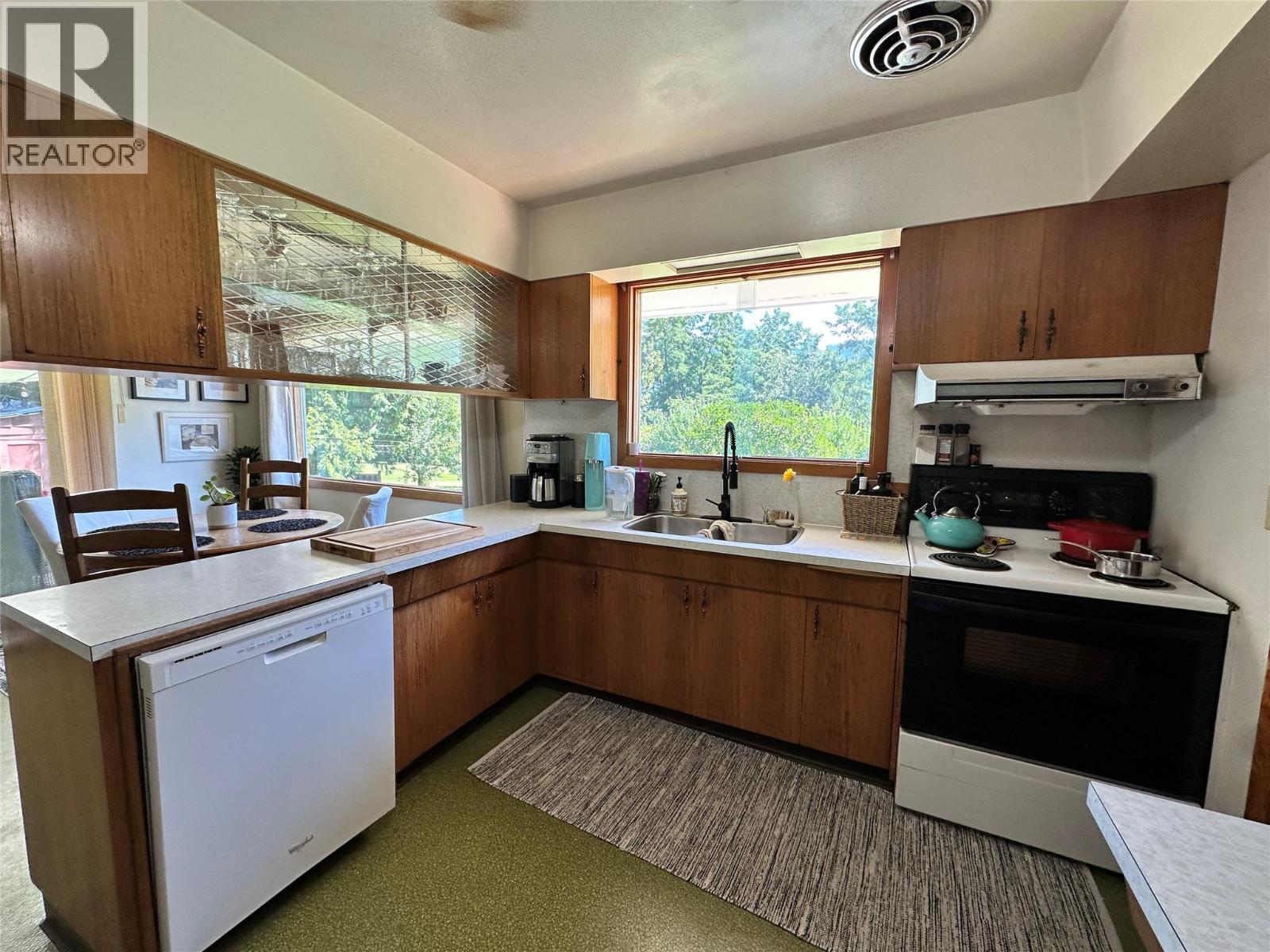 2629 9TH Avenue, Castlegar