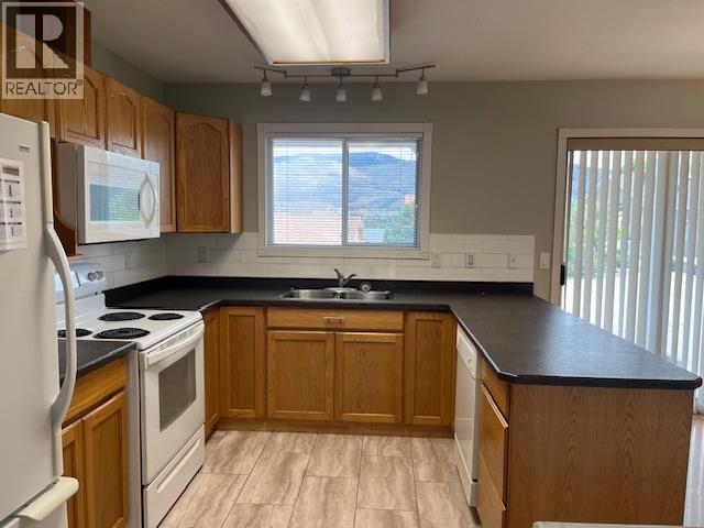 4008 LOBELIA Drive, Osoyoos