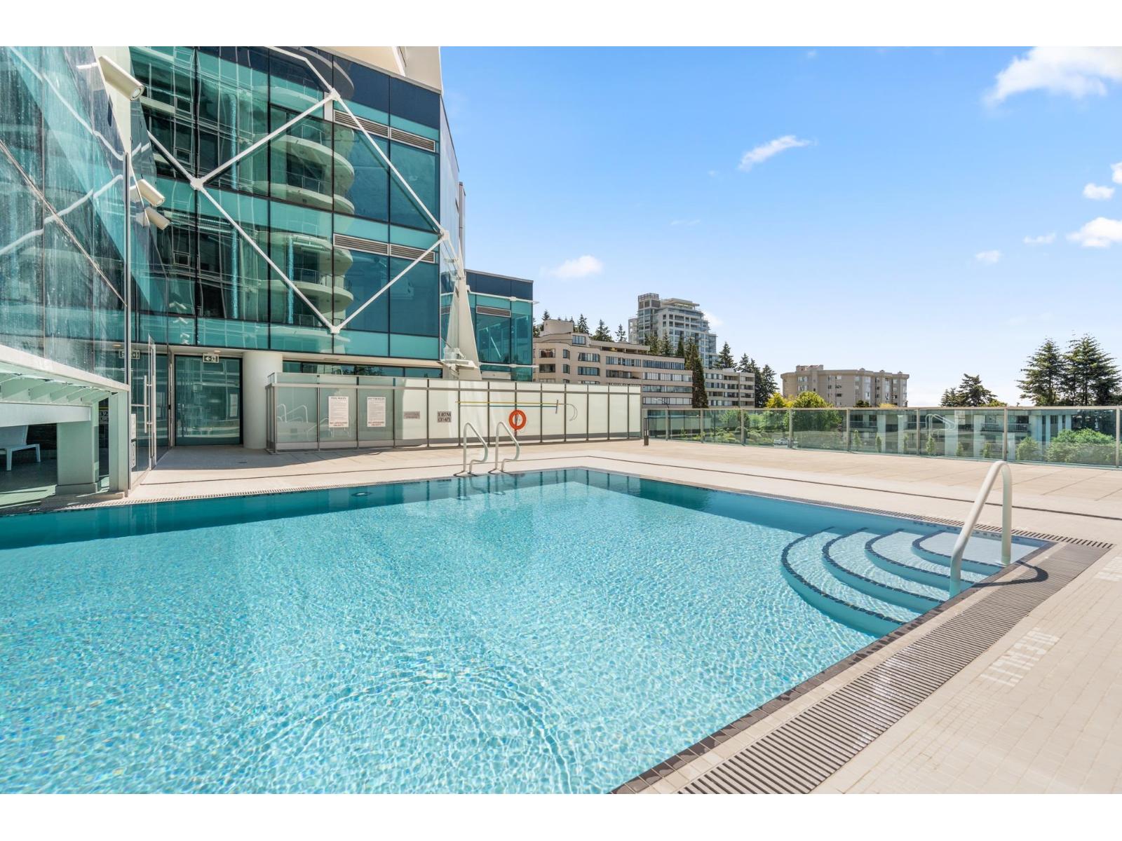 1102 1500 MARTIN STREET, White Rock