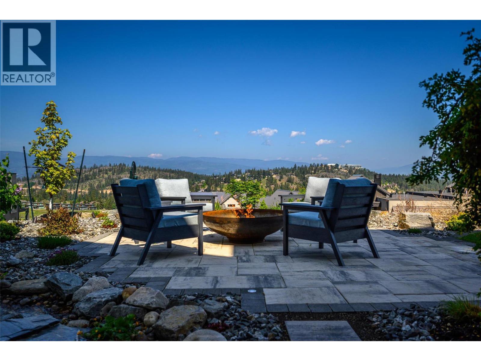 257 Ashcroft Court, Vernon