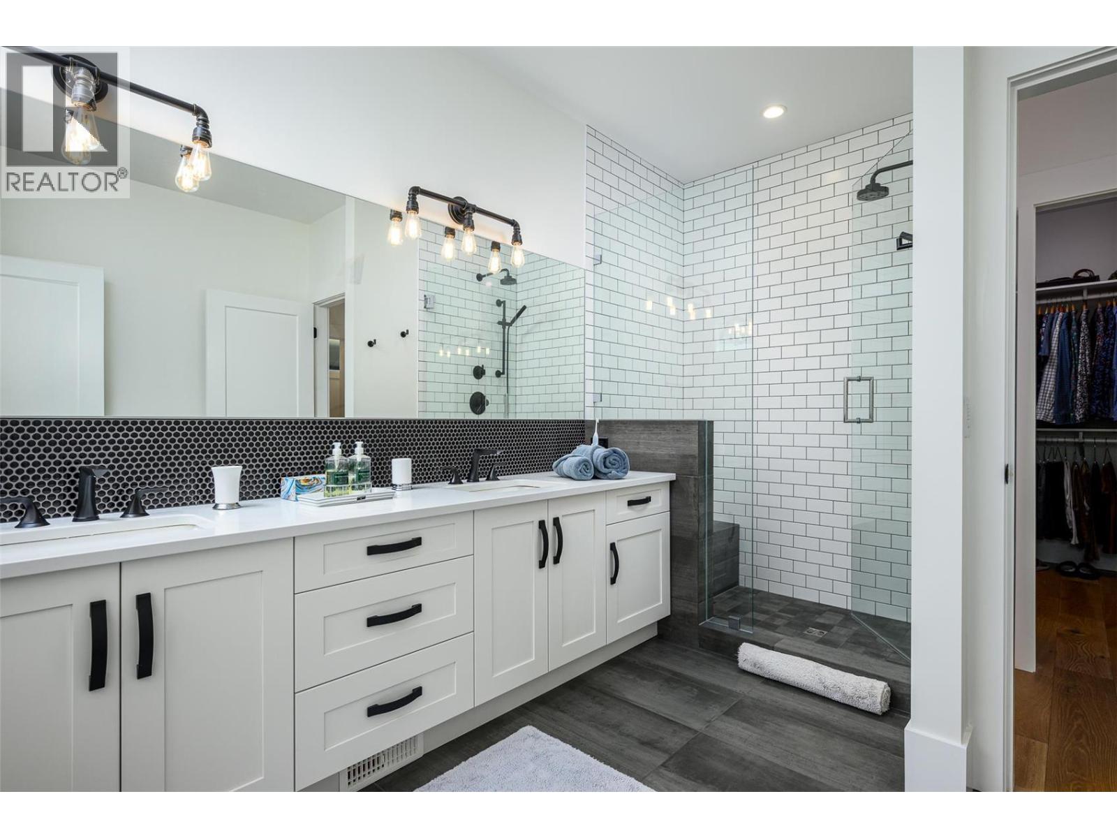 257 Ashcroft Court, Vernon