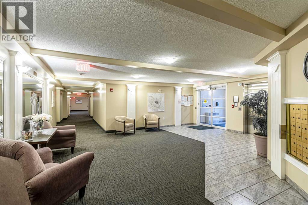 Single Family House for Sale in   Hunterview Drive NW Huntington Hills Calgary 