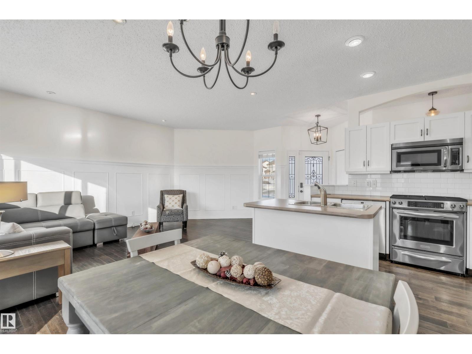 701 Sparrow CL - Photo 3 of 36, Cold Lake, Alberta