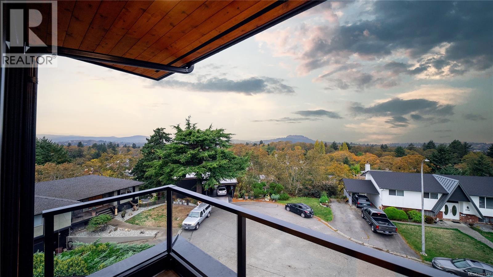 3700 Kootenay Pl, Saanich