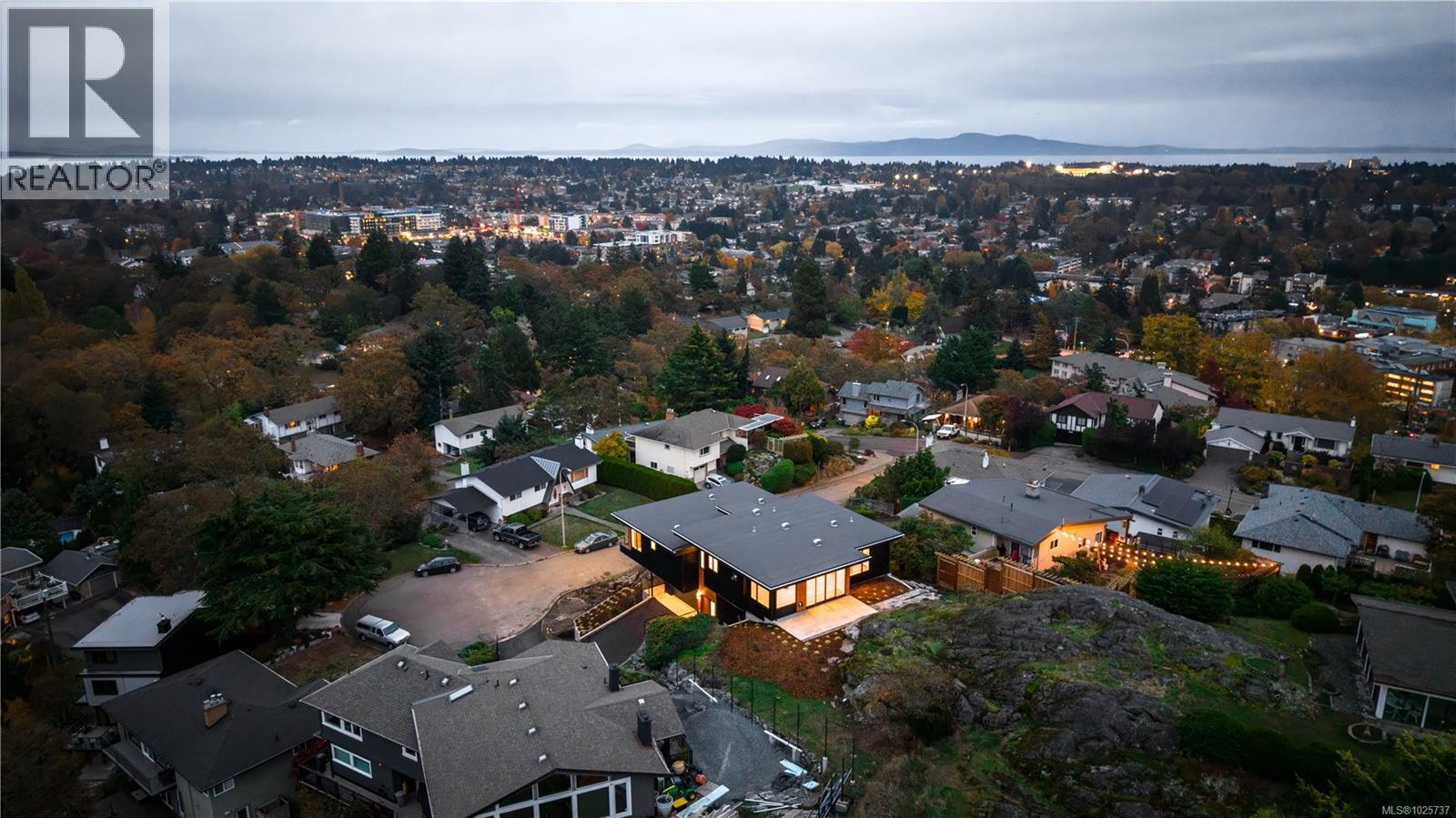 3700 Kootenay Pl, Saanich