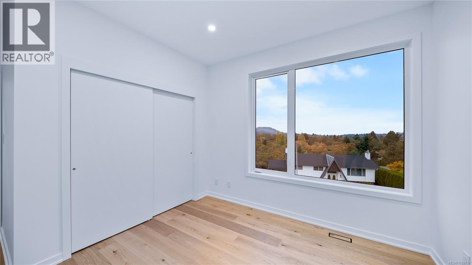 3700 Kootenay Pl, Saanich