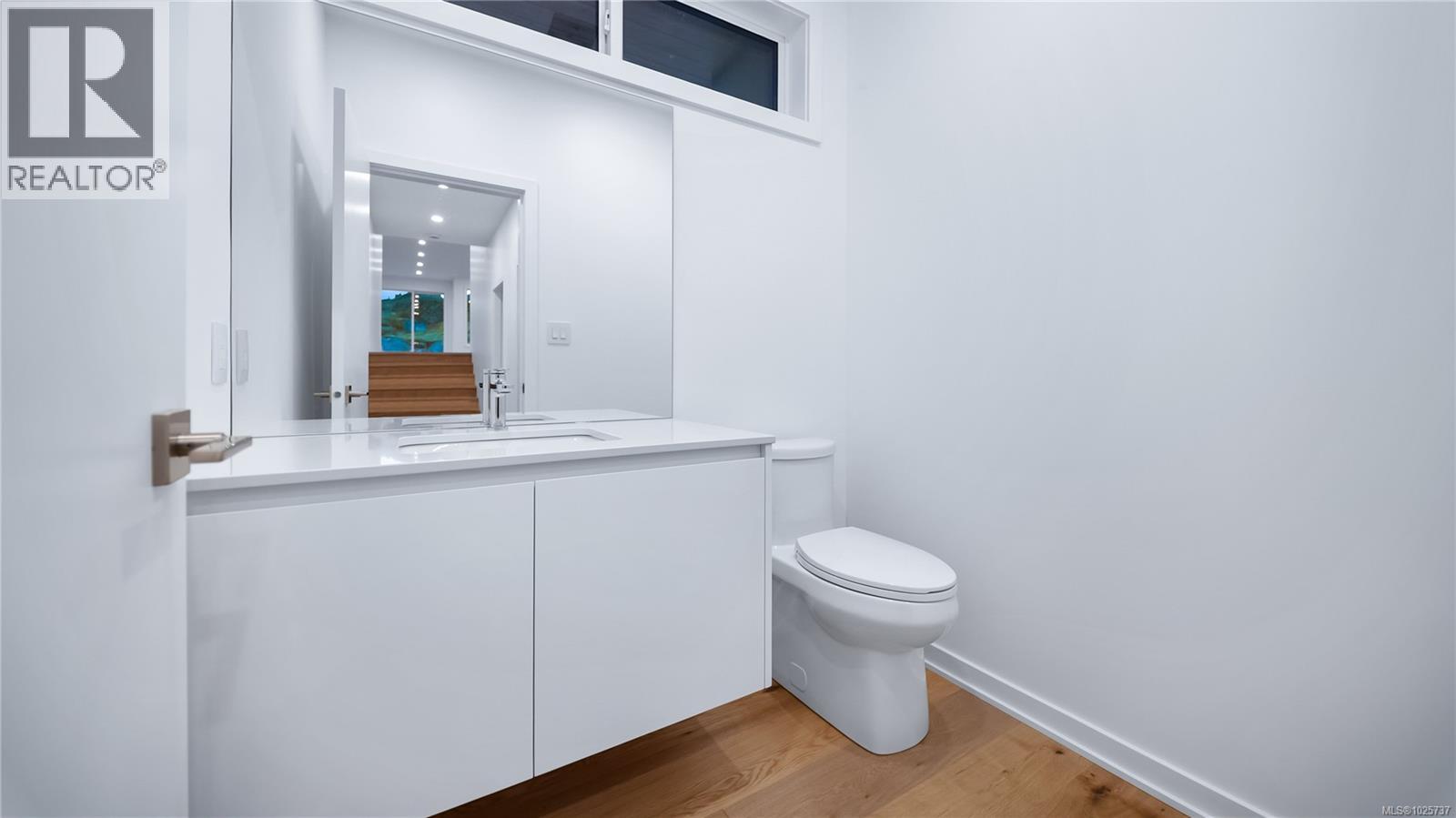 3700 Kootenay Pl, Saanich