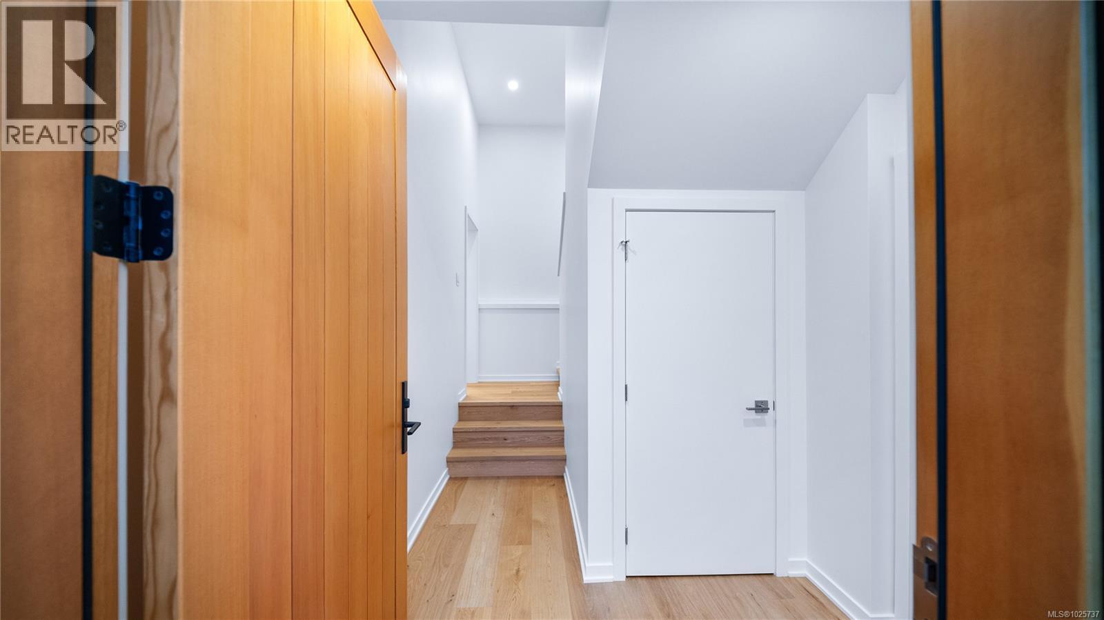 3700 Kootenay Pl, Saanich