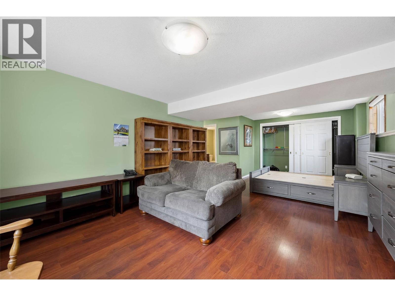 1925 englemann Court, Kamloops