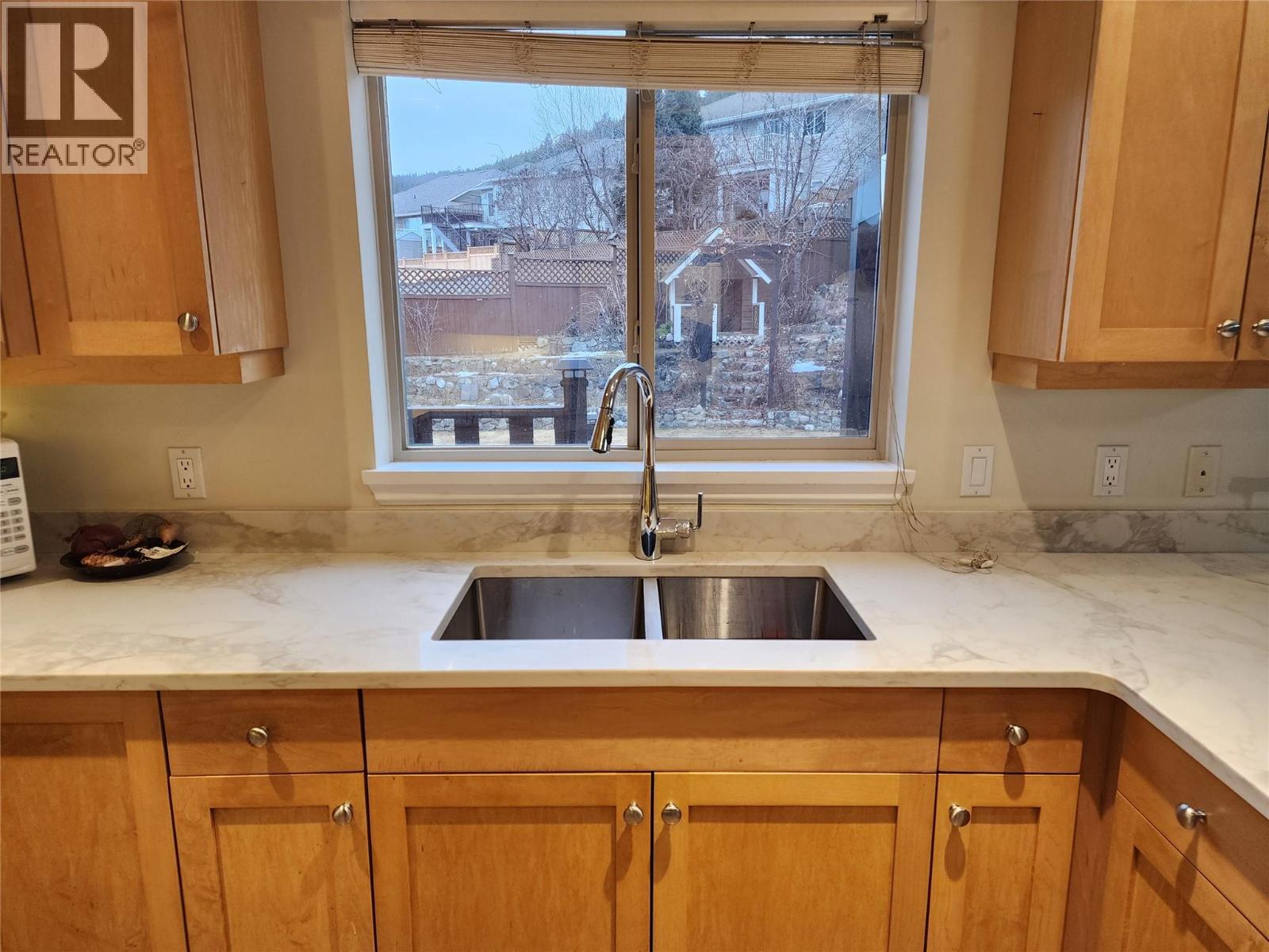 1925 englemann Court, Kamloops