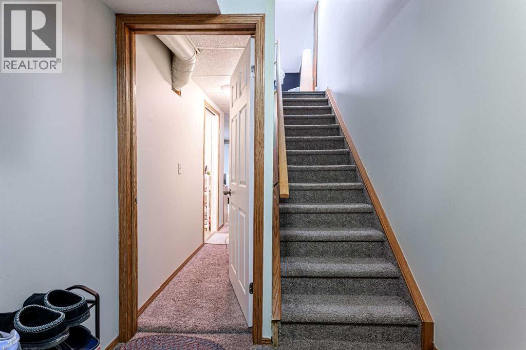 Single Family House for Sale in  Mt. Aberdeen Manor SE McKenzie Lake Calgary 