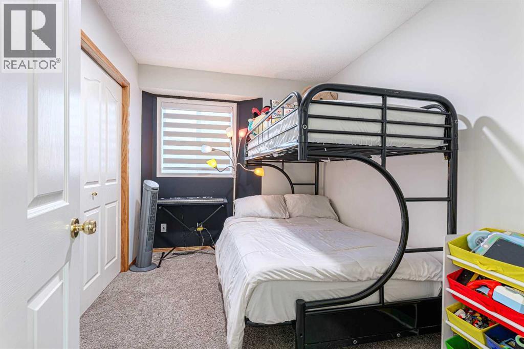 Single Family House for Sale in  Mt. Aberdeen Manor SE McKenzie Lake Calgary 