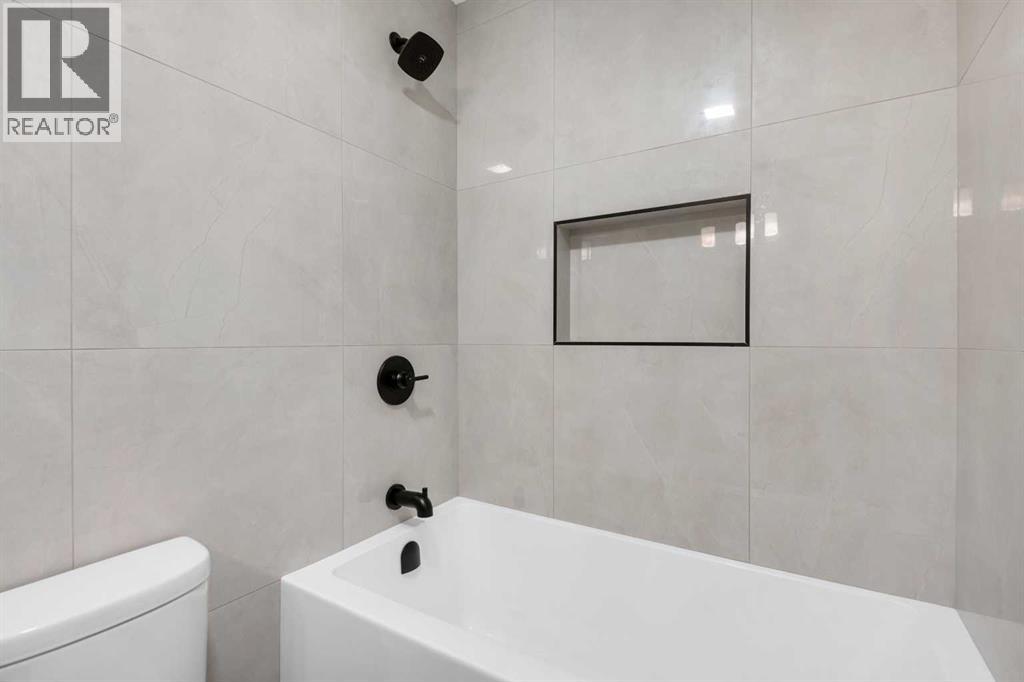 Single Family House for Sale in    Avenue SE Penbrooke Meadows Calgary 