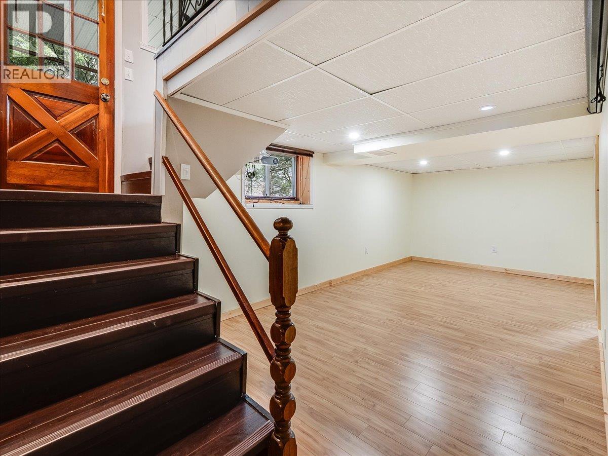 2399 Tenth Avenue, Trail